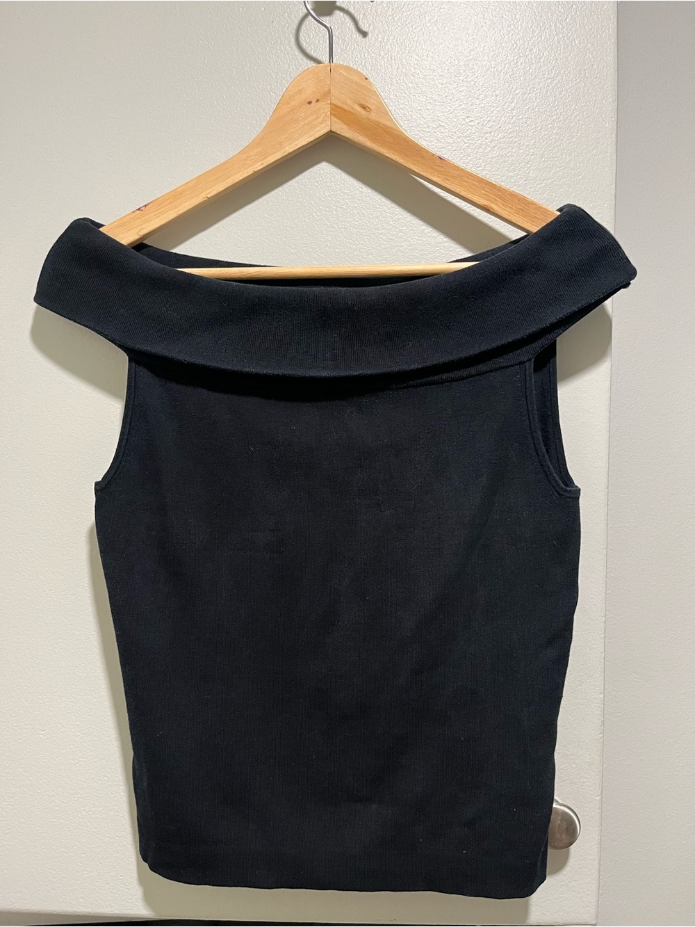 Harold's Black Off-Shoulder Tank Top